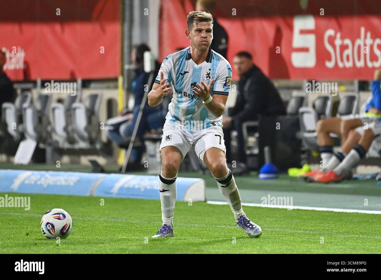 FC Bayern II defeats TSV 1860 Munich 4-2 FC Bayern II defeats TSV 1860 Munich 4-2