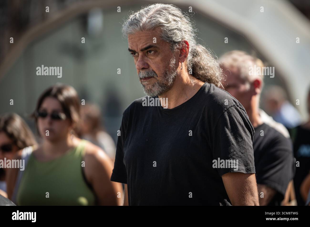 Madrid, Spain. 15th Sep, 2025. Film director Fernando León de Aranoa is seen during a protest that the “Artists with Palestine” platform has organized, a 10-hour event at Puerta del Sol in which the names of the Palestine children killed in Gaza during the Israeli attacks are being read. Credit: Marcos del Mazo/Alamy Live News Stock Photo