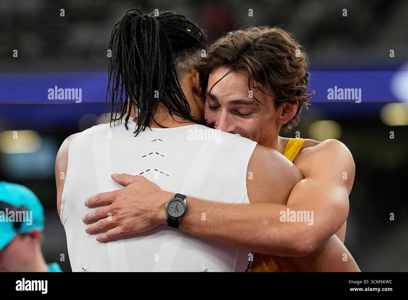 sweden-s-armand-duplantis-right-is-congratulated-by-silver-medalist