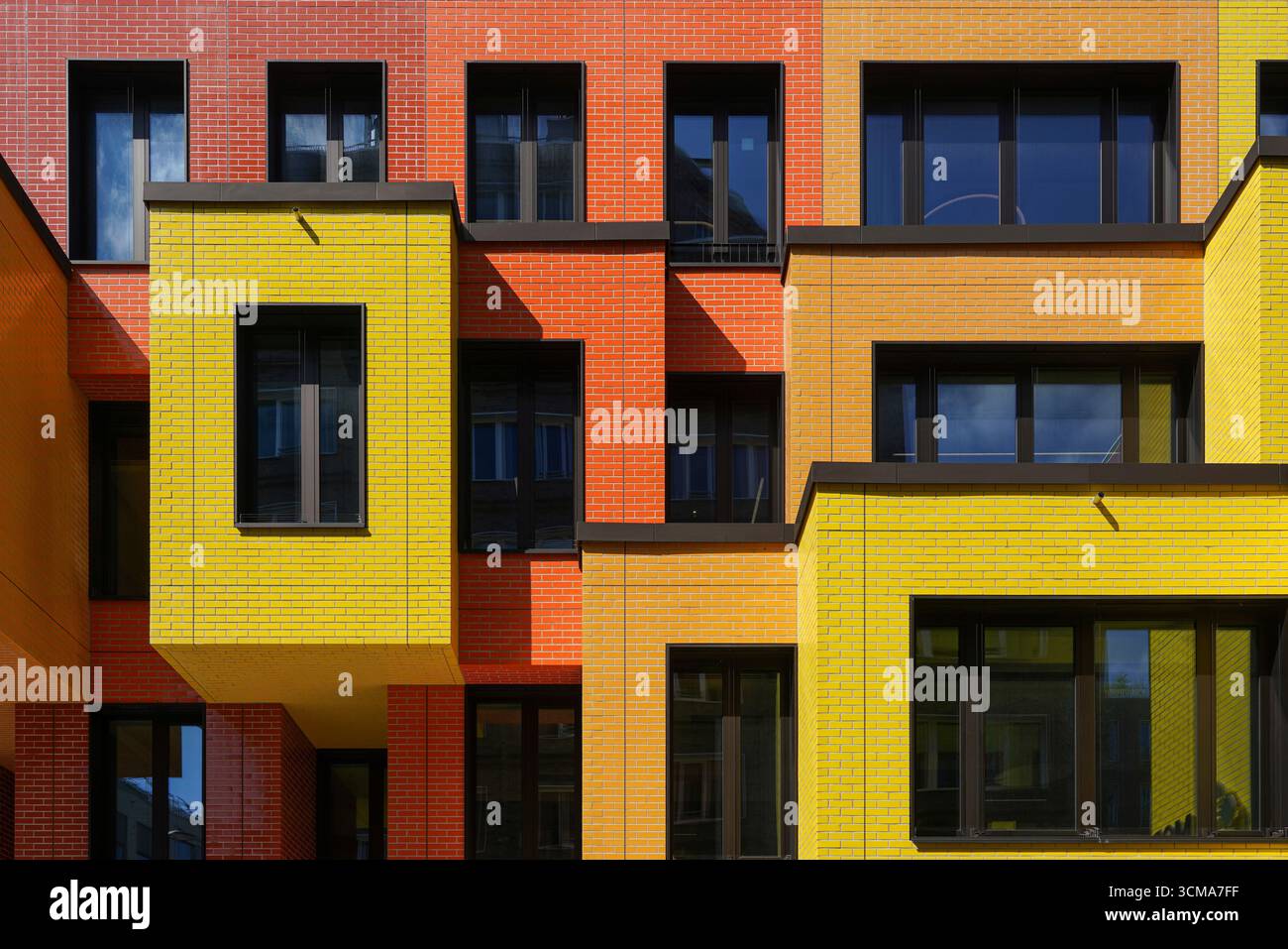 Osas Building Colored clinker brick facade of the M5 building of the Macherei München ...