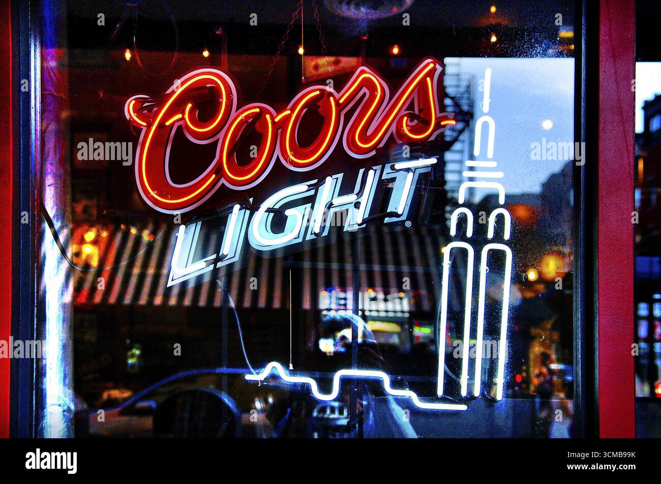 Coors light on bar hi-res stock photography and images - Alamy