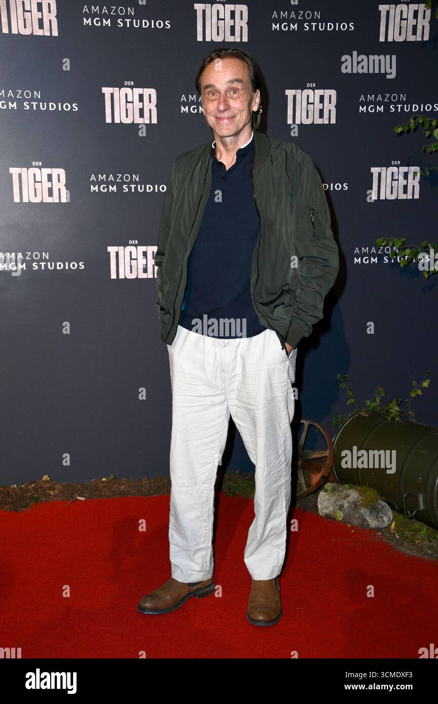 Andre Hennicke Bei Der Premiere Des Kinofilms Der Tiger Im Kino In Der Andre Hennicke Bei Der Premiere Des Kinofilms Der Tiger Im Kino In Der Kulturbrauerei Berlin 15092025 Andre Hennicke At The Premiere Of The Movie The Tiger At The Cinema In Der Kulturbrauerei Berlin 15 09 2025 Fotoxnxkubelkaxxfutureximagex Tiger 5943 3CMDXF3 
