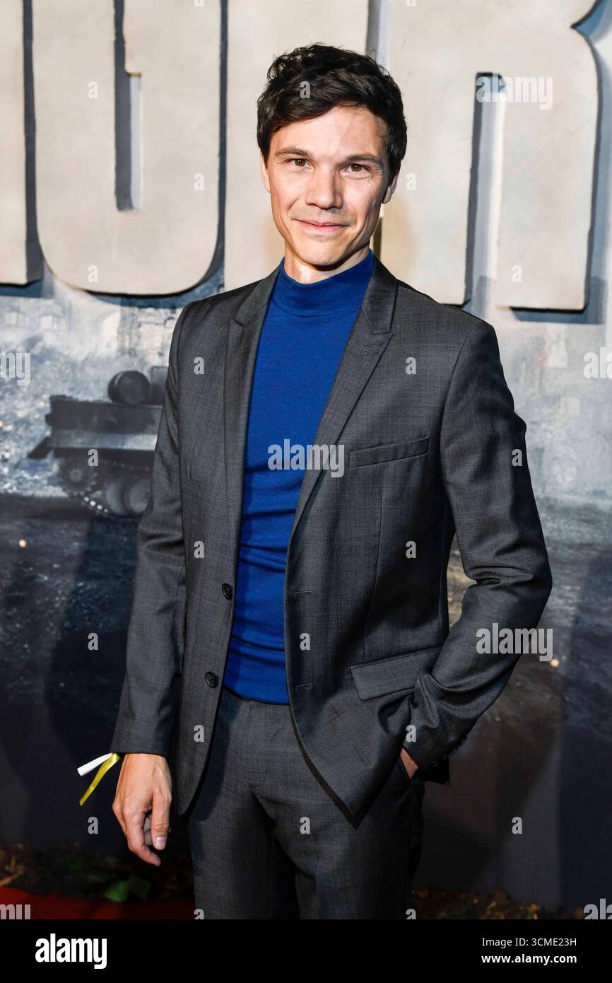 Abb Sebastian Urzendowsky Zu Gast Auf Dem Roten Teppich Bei Der Welt Abb Sebastian Urzendowsky Zu Gast Auf Dem Roten Teppich Bei Der Welt Premiere Des Amazon Films Der Tiger Im Kino In Der Berlin Am 15092025 Abb Sebastian Urzendowsky As A Guest On The Red Carpet At The World Premiere Of The Amazon Film The Tiger At The Cinema In The Berlin On 15 09 2025 3CME23H 