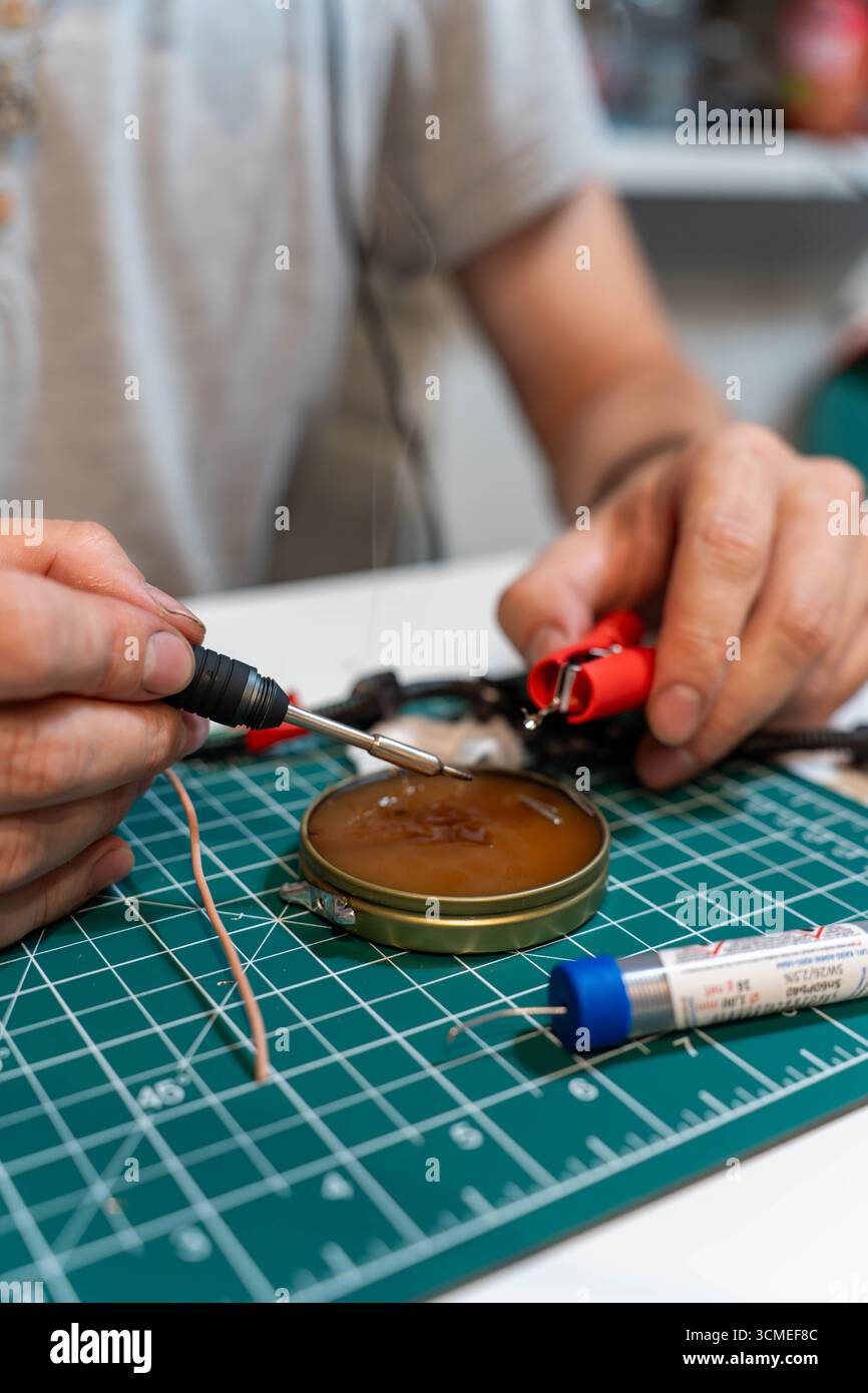 Soldering process hi-res stock photography and images - Alamy