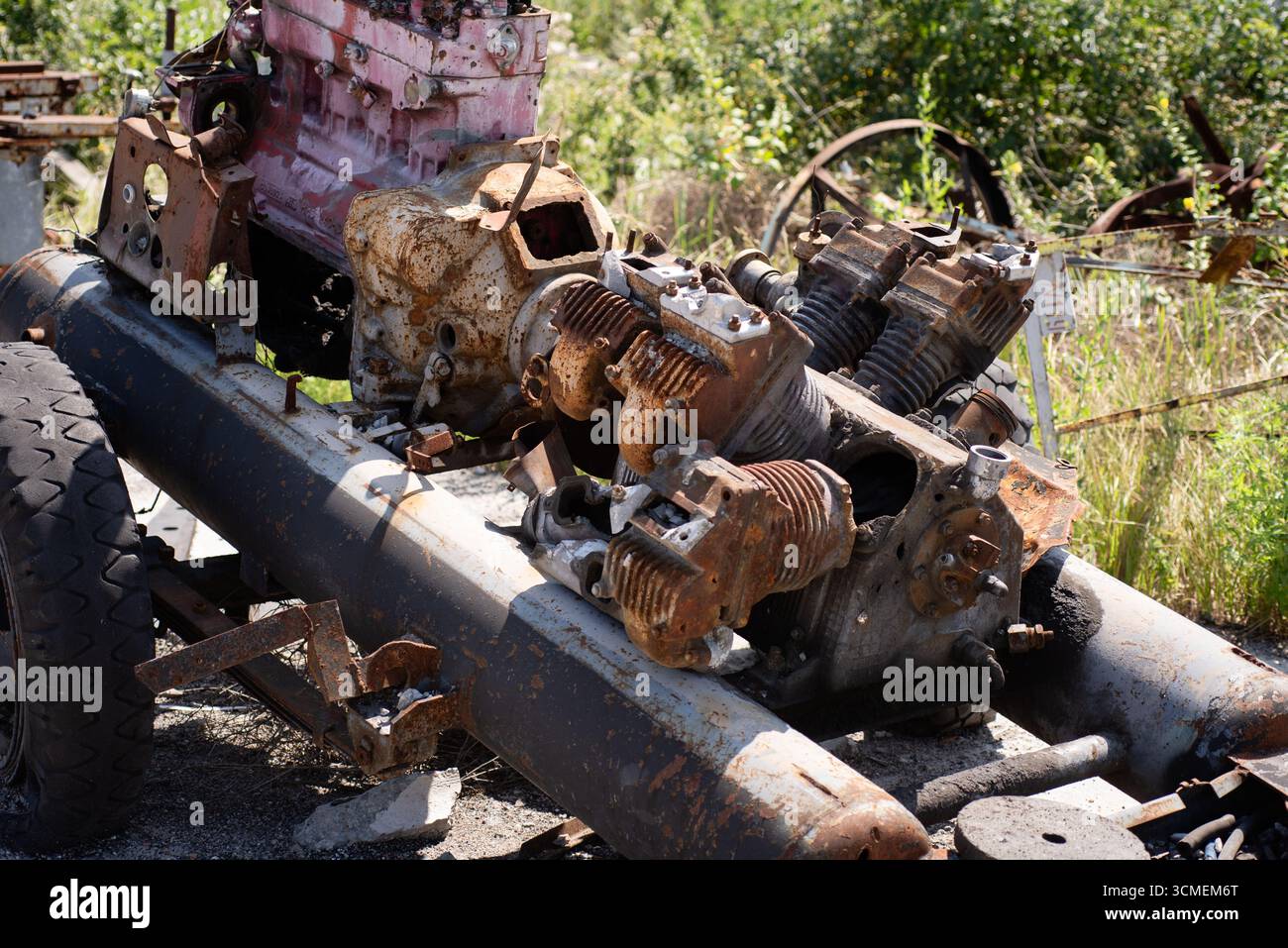 Engine from old vintage hi-res stock photography and images - Alamy