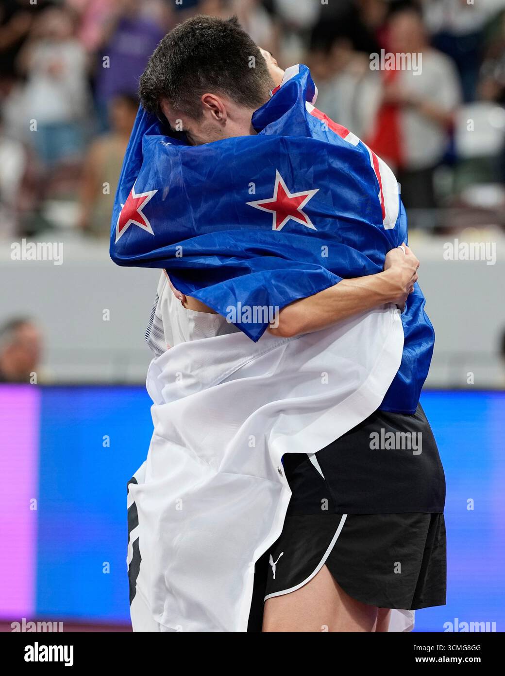 Gold medalist New Zealand's Hamish Kerr and silver medalist South Korea ...