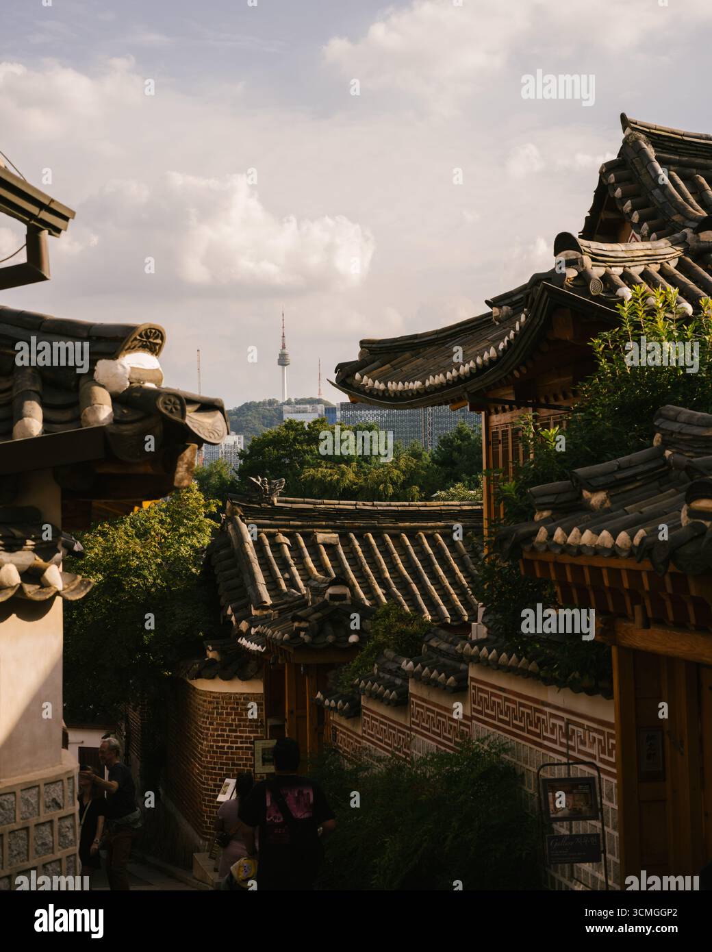 Bukchon hanok village hi-res stock photography and images - Alamy