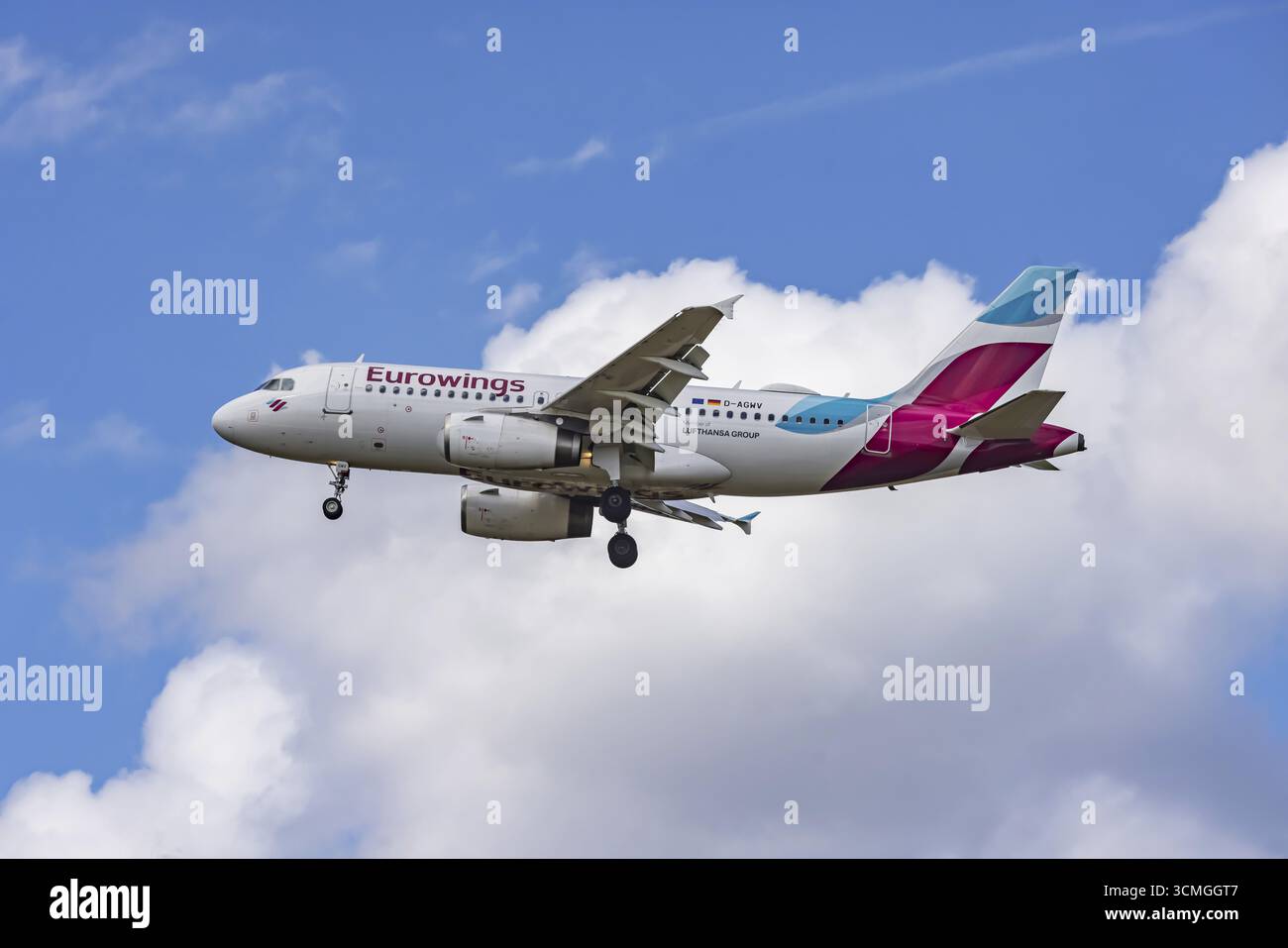 Eurowings airbus a319 100 hi-res stock photography and images - Alamy