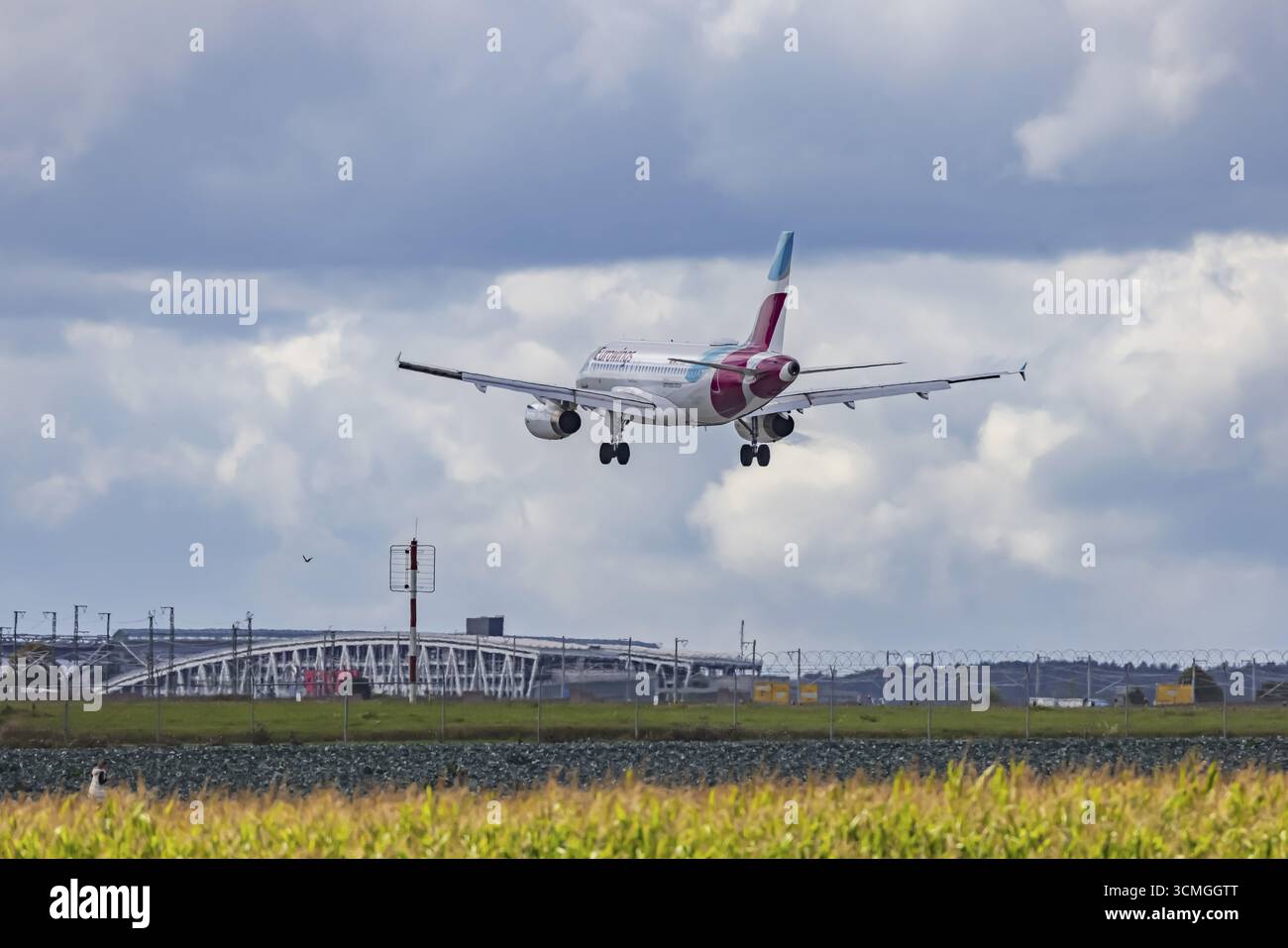 Eurowings airbus a319 100 hi-res stock photography and images - Alamy