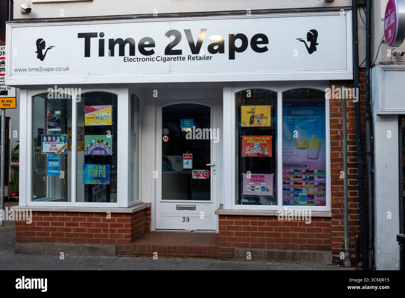 elfbar nachfüll pod läuft aus Oakland Smoke & Vape | Oakland, Pittsburgh main image 1