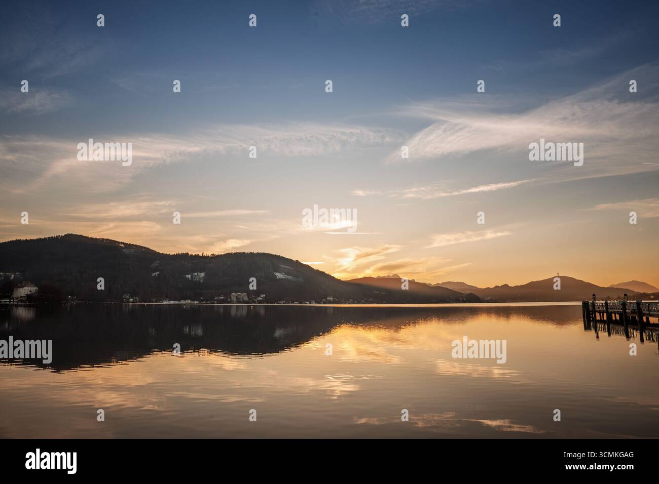 Tranquil lake sunset reflects hi-res stock photography and images - Alamy