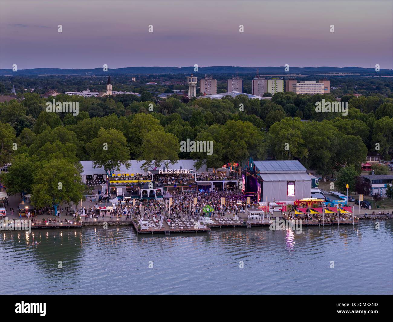 Siofok Plazs beach – popular beach on Lake Balaton, Hungary, known for summer parties, music, festivals, and vibrant nightlife. Stock Photo