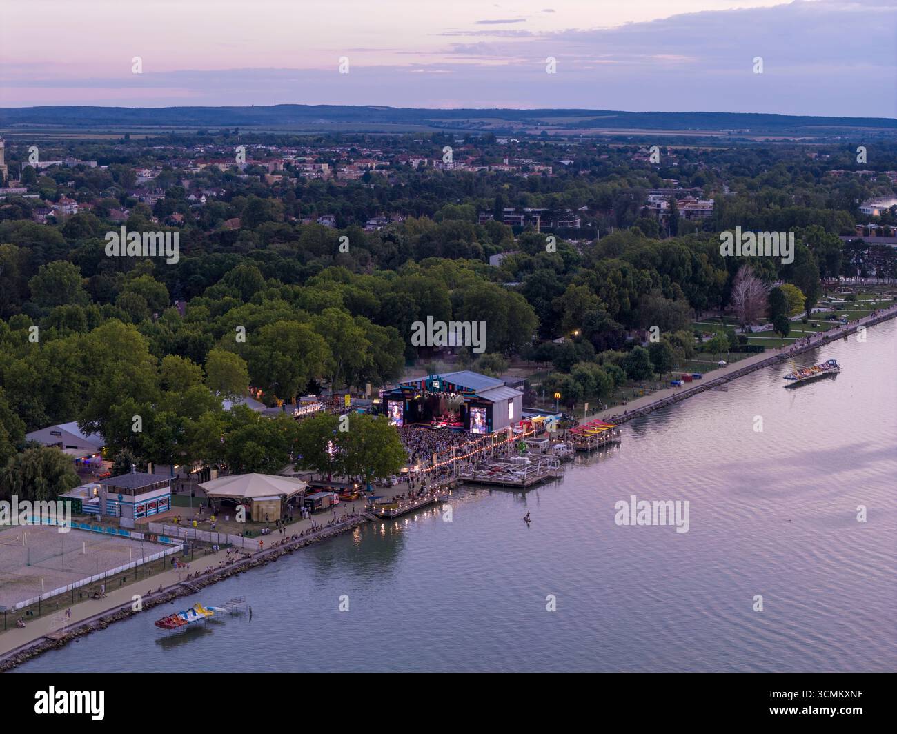 Siofok Plazs beach – popular beach on Lake Balaton, Hungary, known for summer parties, music, festivals, and vibrant nightlife. Stock Photo