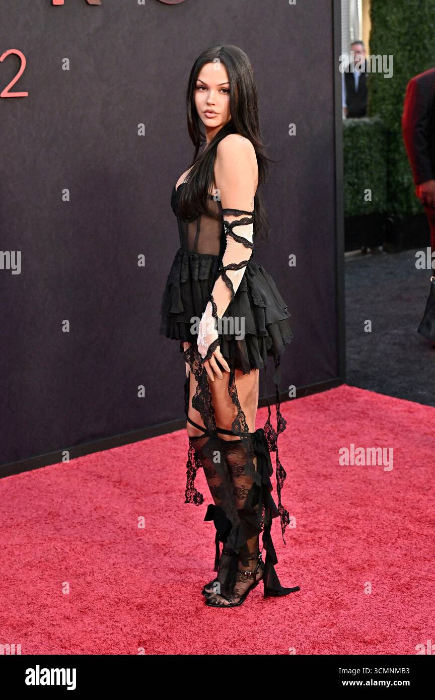Maggie Lindemann bei der Weltpremiere des Kinofilms 'The Strangers: Chapter  2' im AMC Century City. Los Angeles, 16.09.2025 Stock Photo - Alamy