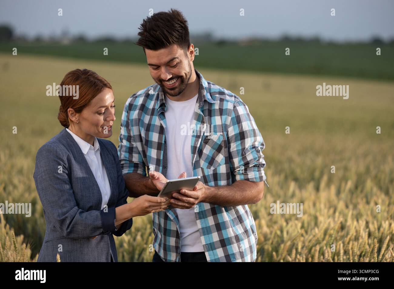 Businesswoman in formal attire hi-res stock photography and images - Alamy