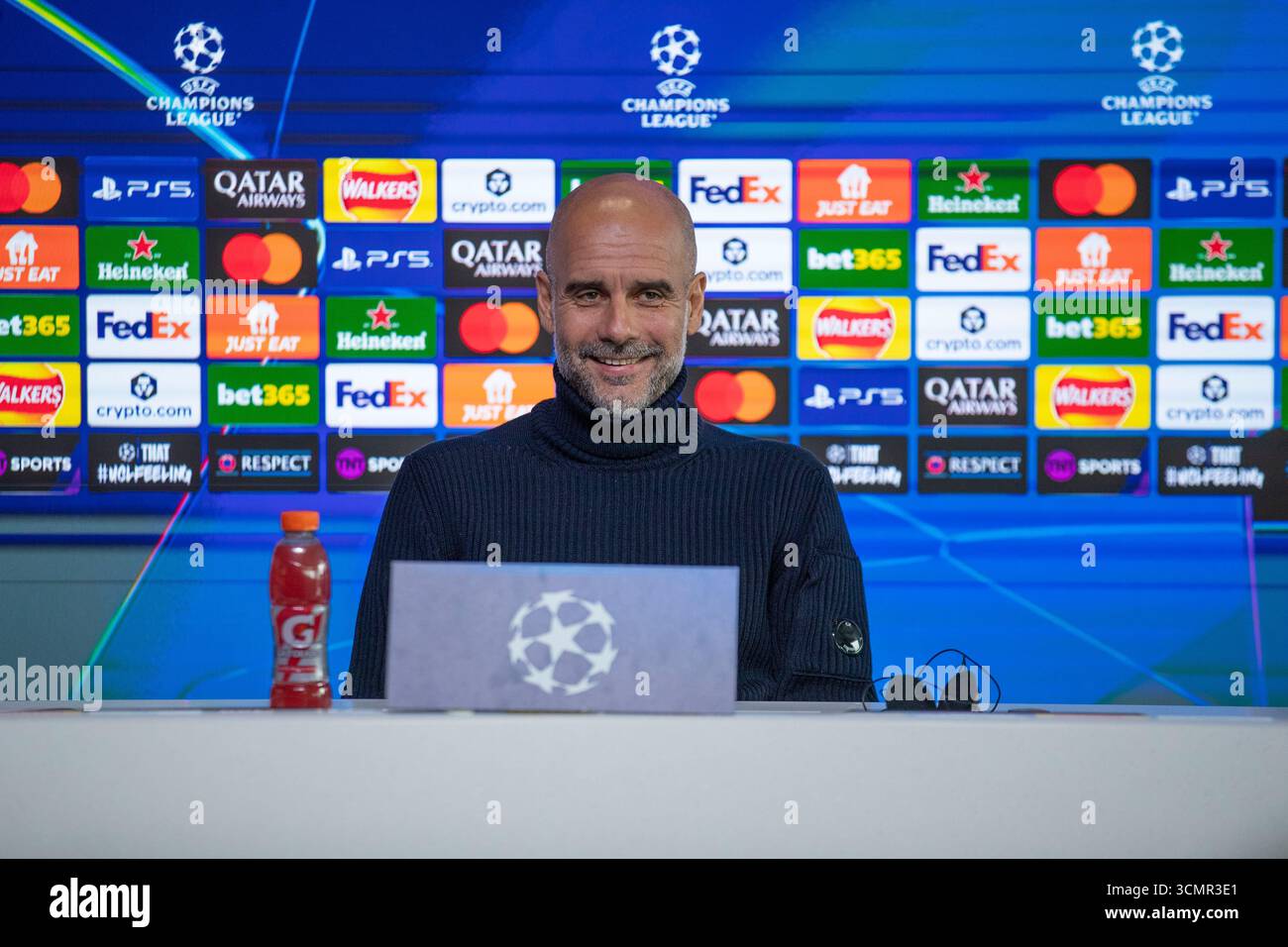 Champions league press conference hi-res stock photography and images -  Alamy