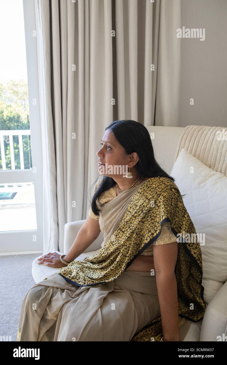 Indian mature woman hi-res stock photography and images - Alamy