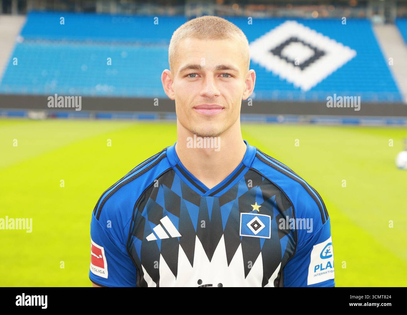miro-muheim-hamburger-sv-28-17-09-2025-sporthalle-hamburg