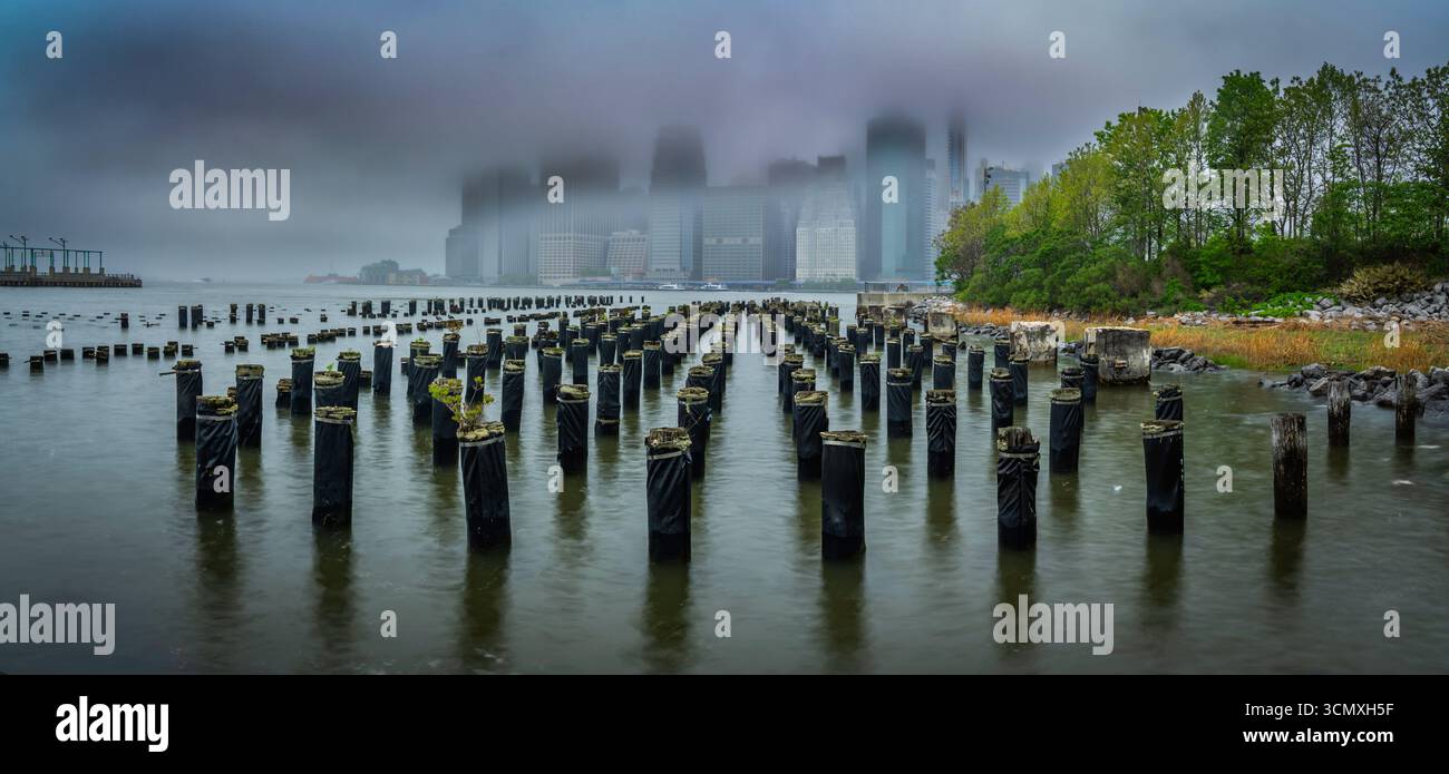 Lower Manhattan, Brooklyn Bridge Park, New York, USA Stock Photo