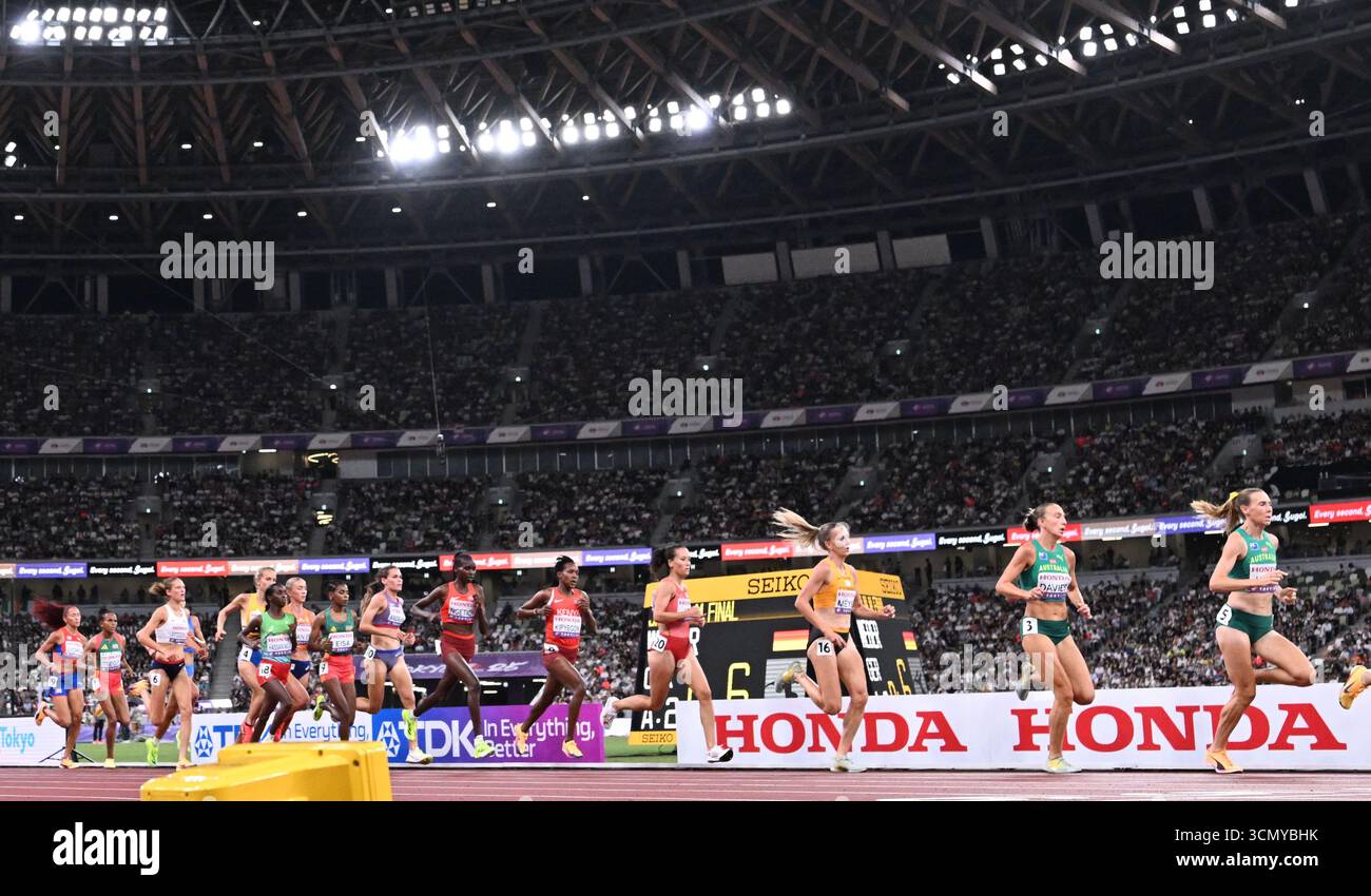 Tokyo, Japan. 18th Sep, 2025. Athletes compete during the women's 5000m heat at the 2025 World Athletics Championships in Tokyo, Japan, Sept. 18, 2025. Credit: Li Gang/Xinhua/Alamy Live News Stock Photo