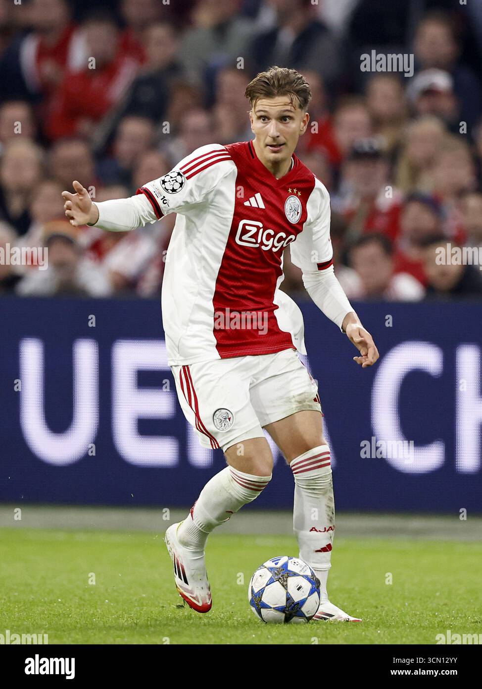 Mika Godts faces slow start and limited minutes at PSG Mika Godts faces slow start and limited minutes at PSG