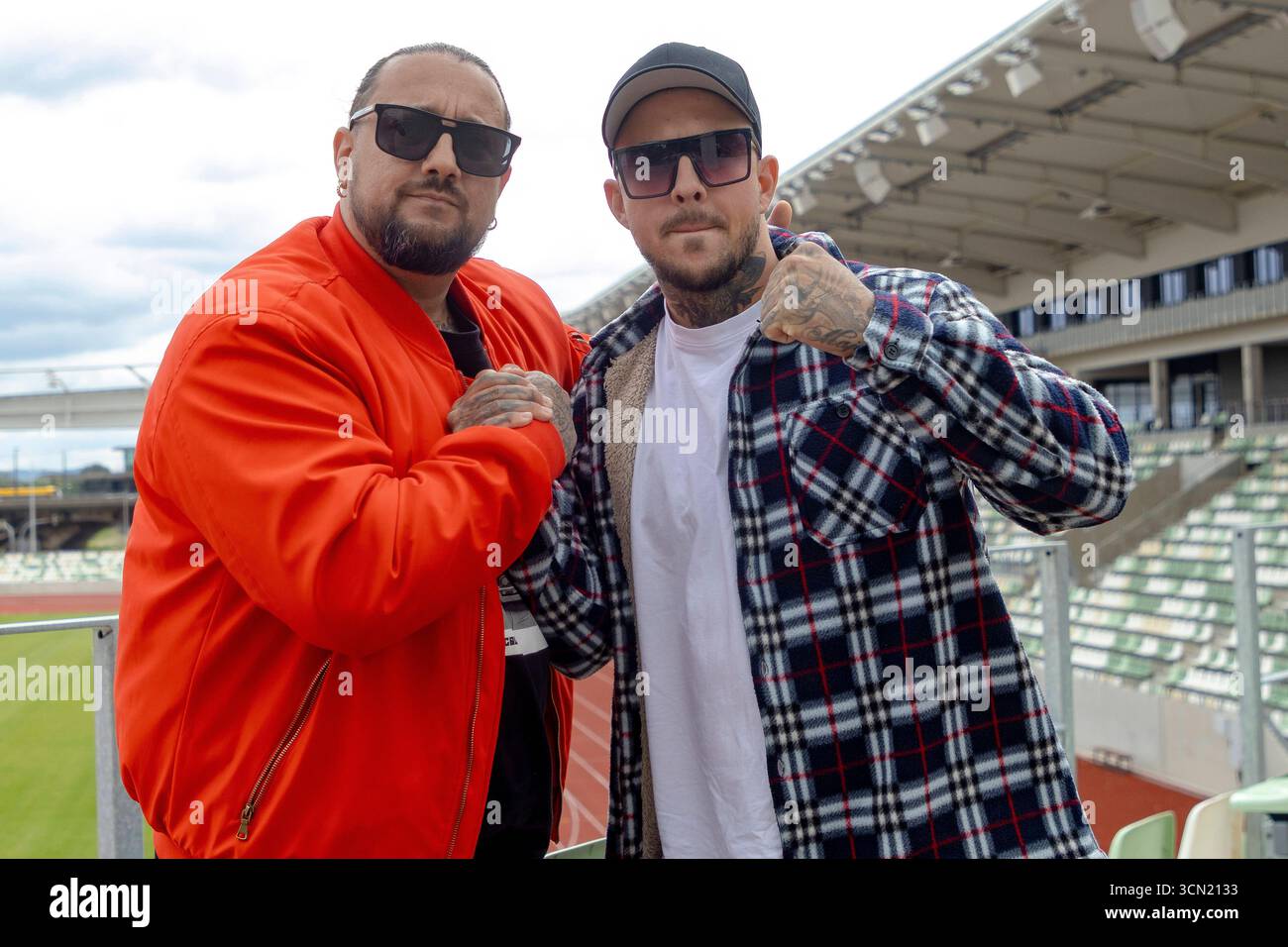 Stadium Rapper Die Berliner Rapper Die Bierbrudis Zain Stief und Robin Jurgaitis L-R ...