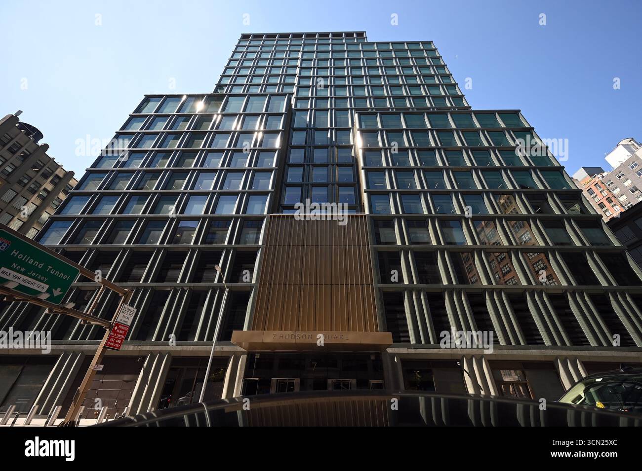 New York, USA. 18th Sep, 2025. Exterior view of the ABC Network's ...