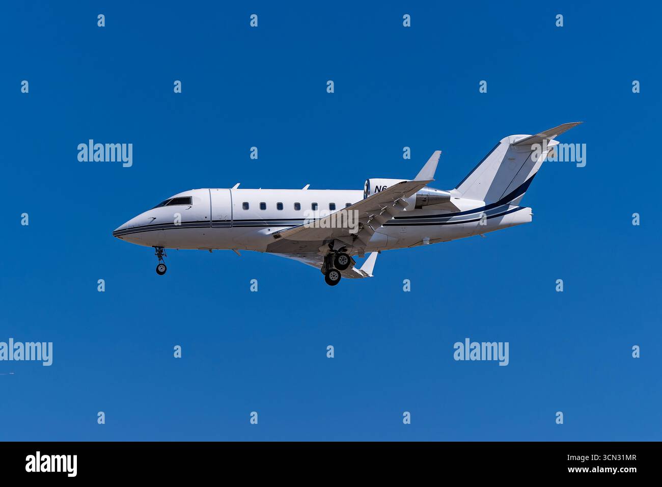 Bombardier challenger 600 hi-res stock photography and images - Alamy
