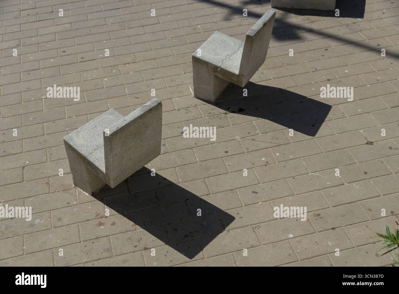 mesas brolleras (@mesas_brolleras) · Villa del Rosario, image size:1300x957