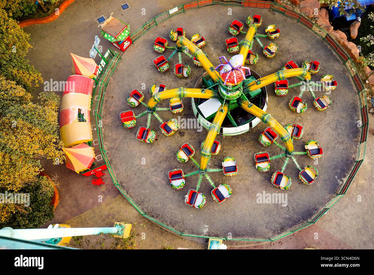 Amusement park experience hi-res stock photography and images - Alamy