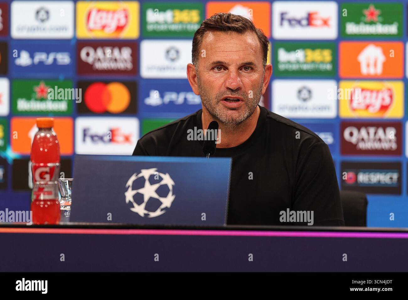 galatasaray istanbul fussball gegen eintracht frankfurt