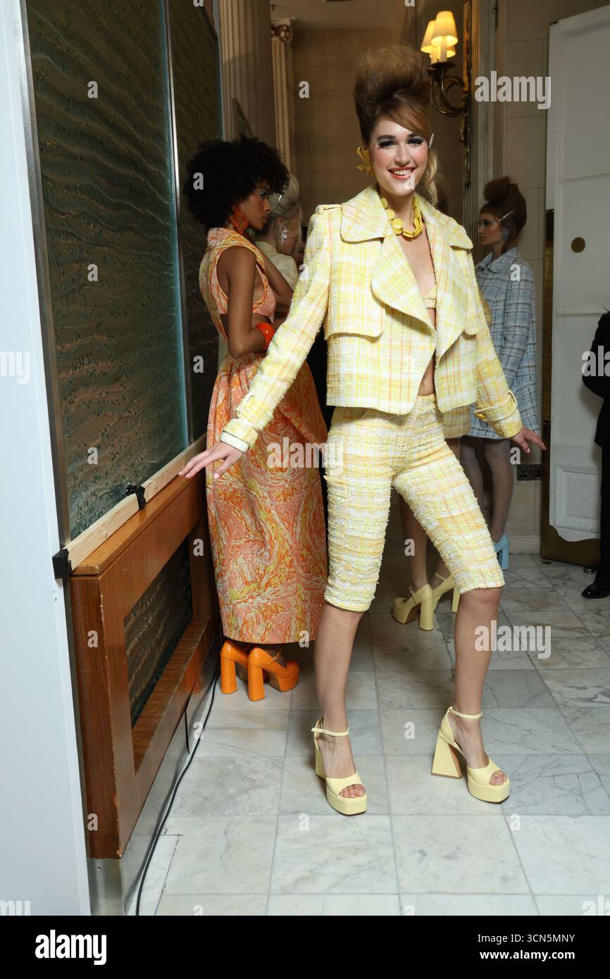 Paul Costelloe Spring/Summer 2026 backstage at London Fashion Week on ...