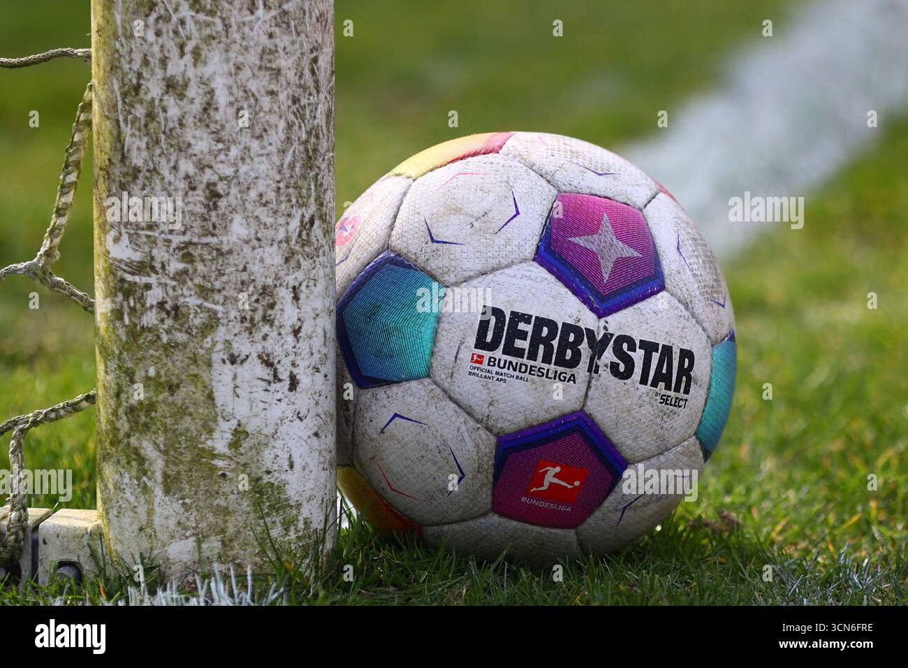 Bundesliga Derbystar Select Brillant APS 2022-23 - Museo de Fútbol