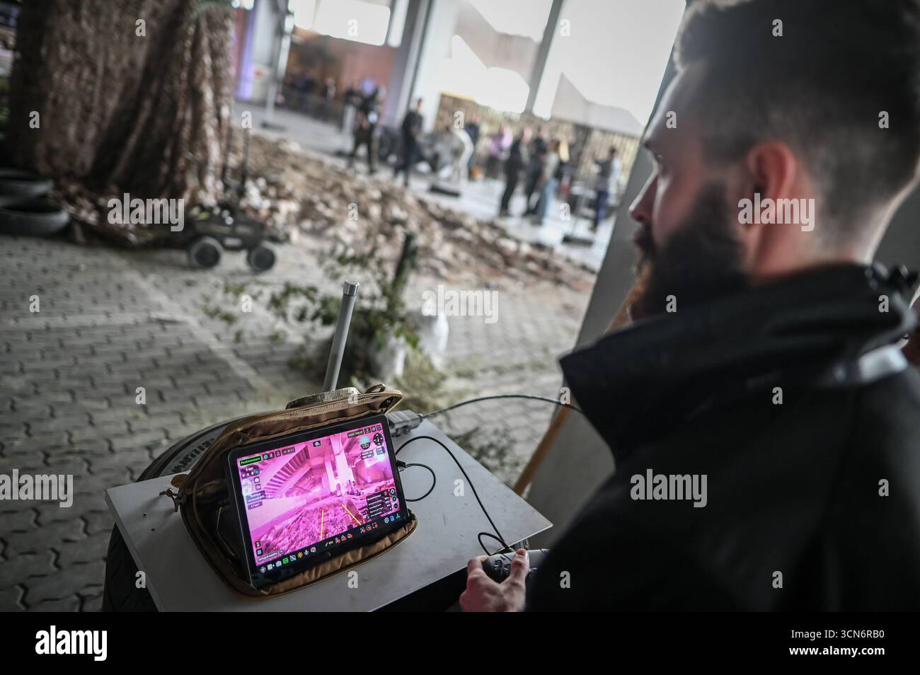 Devdroid Tech Devdroid hi-res stock photography and images - Alamy
