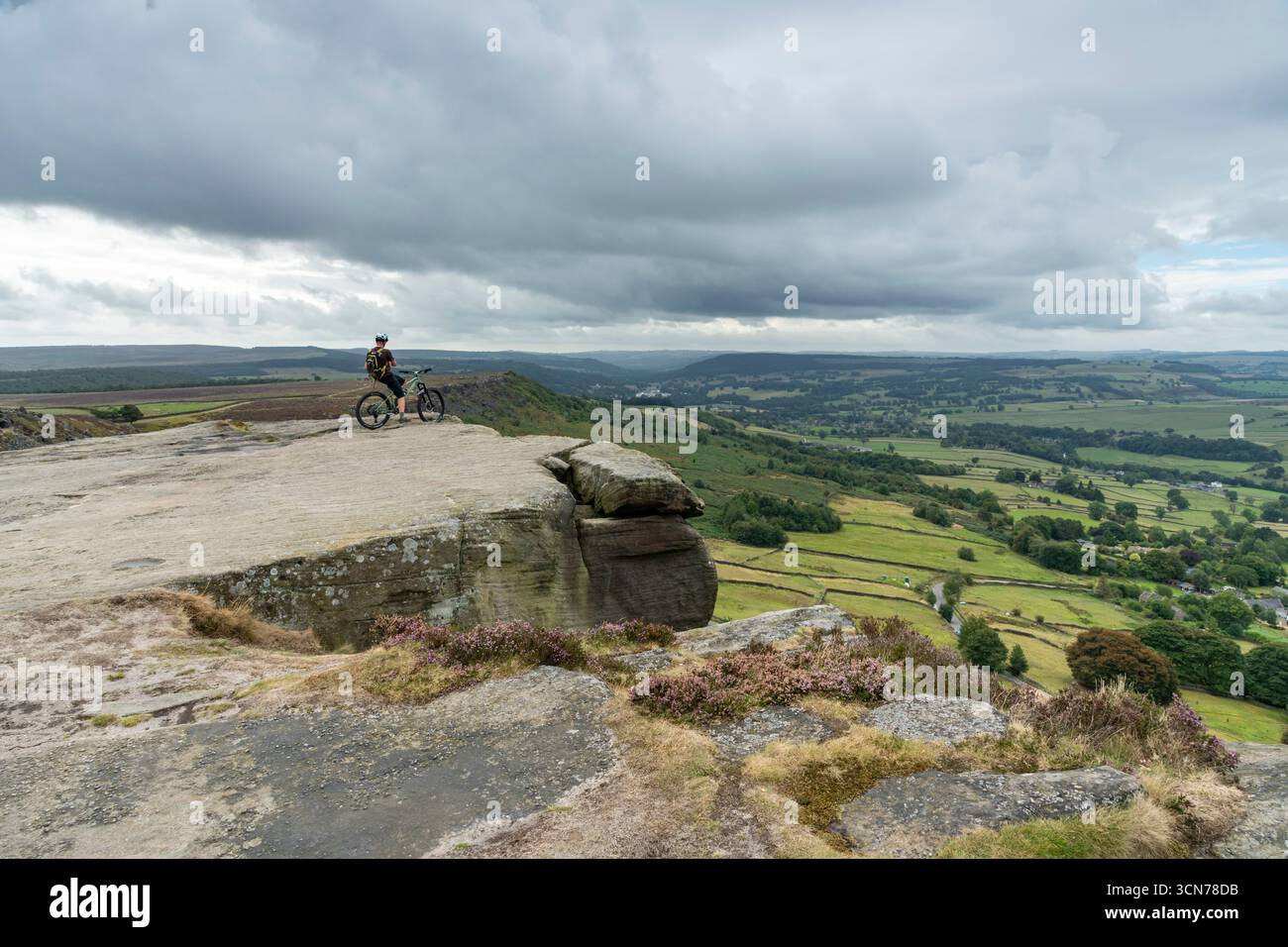 Curbar Edge a gritstone landscape in the peak District national park ...