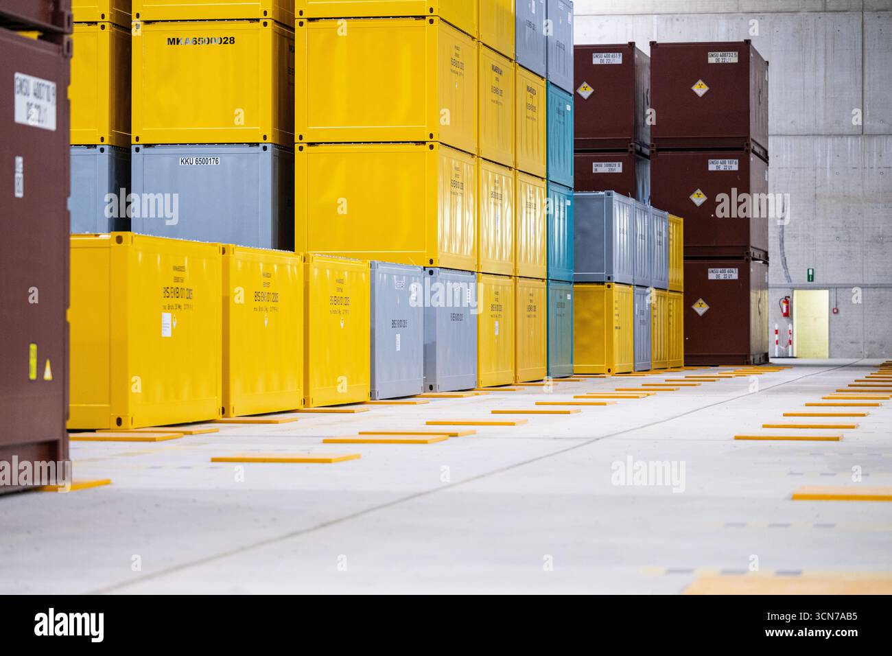18 September 2025, North Rhine-Westphalia, Ahaus: The western storage ...