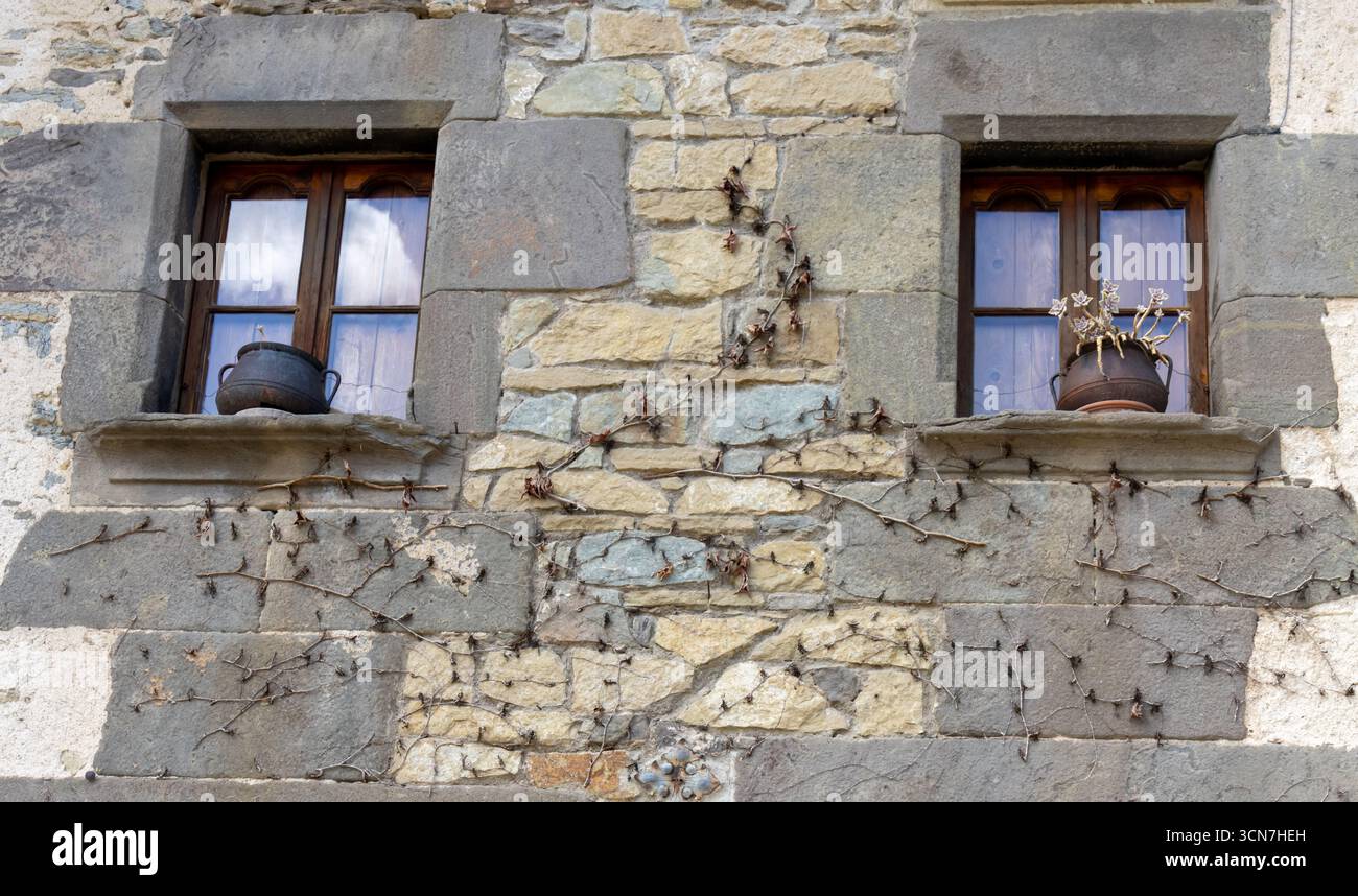 Casa de piedra blanca hi-res stock photography and images - Alamy