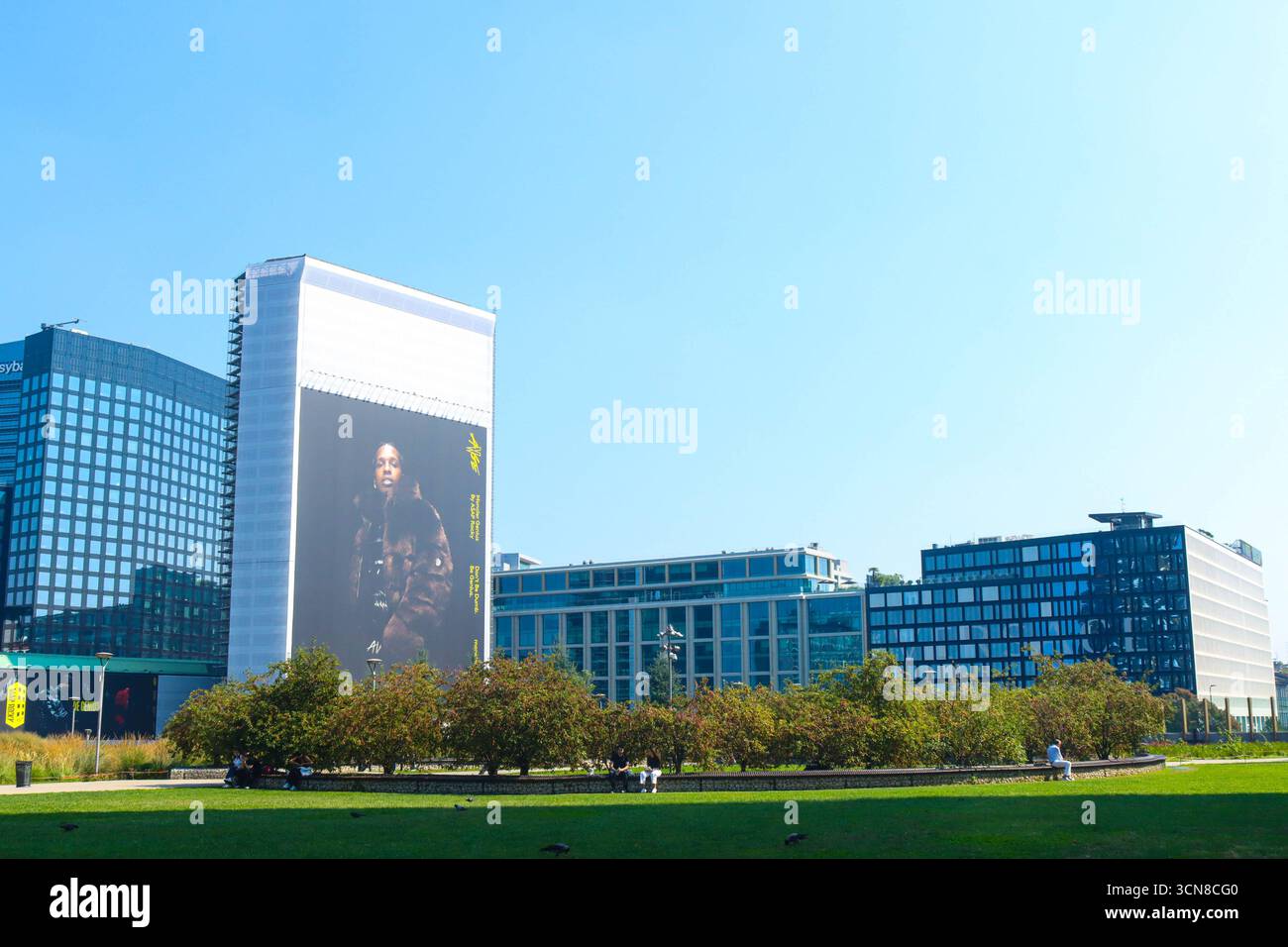 Piazza Complex Milan, Italy. 19th Sep, 2025. Milan (Italy), September 19, 2025 ...