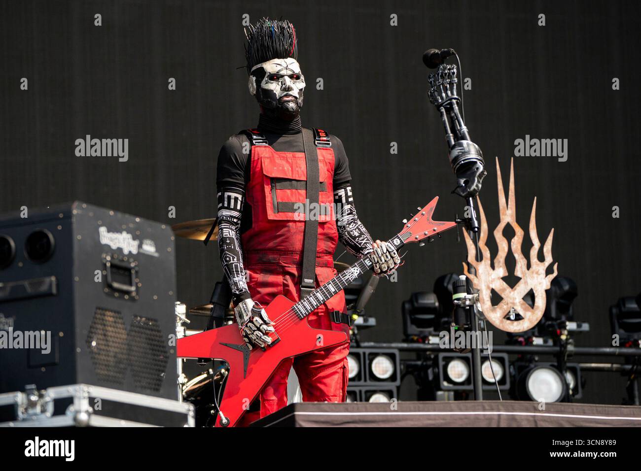 Xer0 of Static-X performs during the Louder Than Life music festival on ...