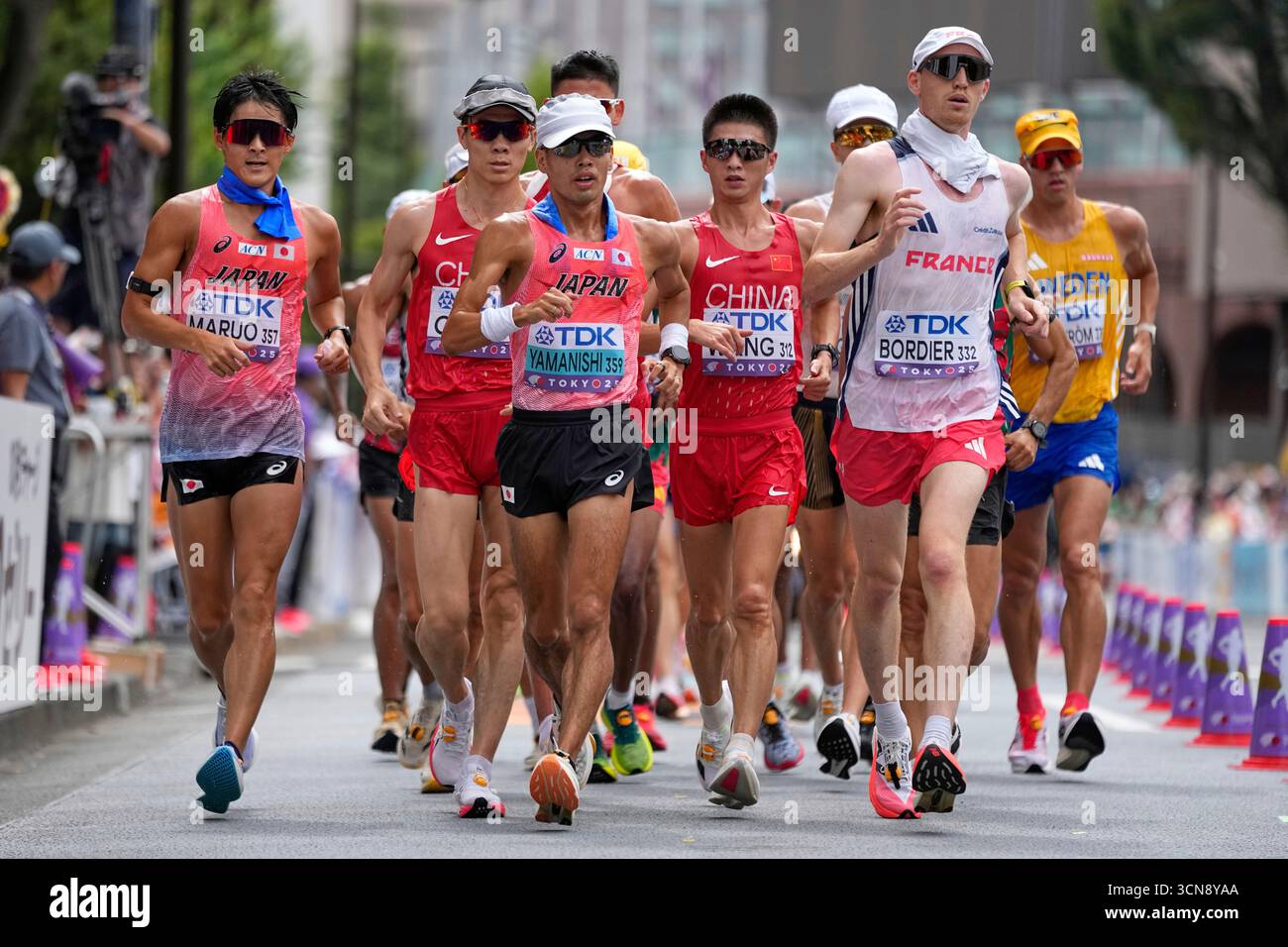 Japan's Satoshi Maruo, Japan's Toshikazu Yamanishi, China's Wang ...