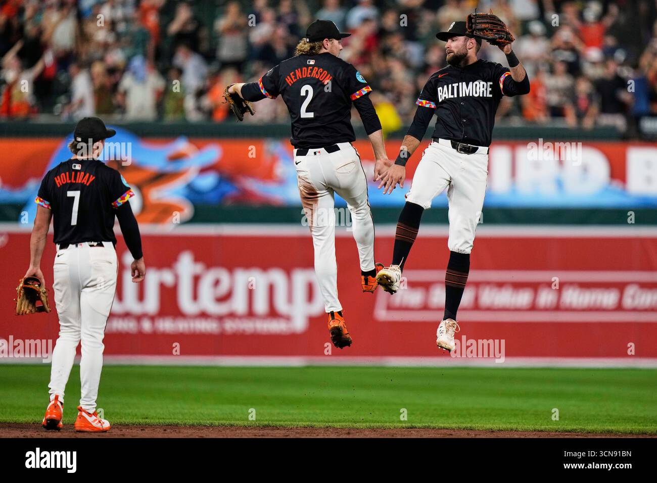 Baltimore Orioles shortstop Gunnar Henderson (2) and center fielder ...