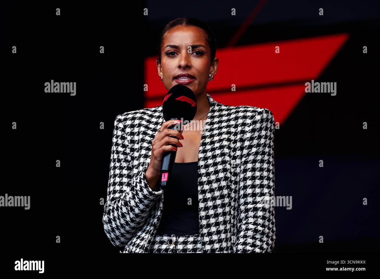 BRAVO Ariana, TV presenter during the 2025 Formula 1 Qatar Airways ...