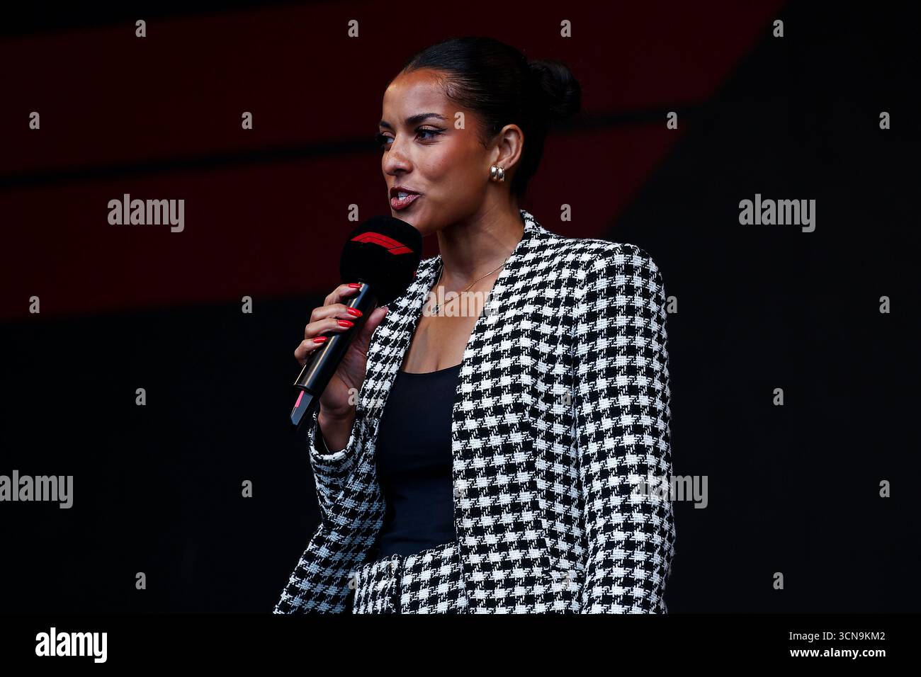 BRAVO Ariana, TV presenter during the 2025 Formula 1 Qatar Airways ...