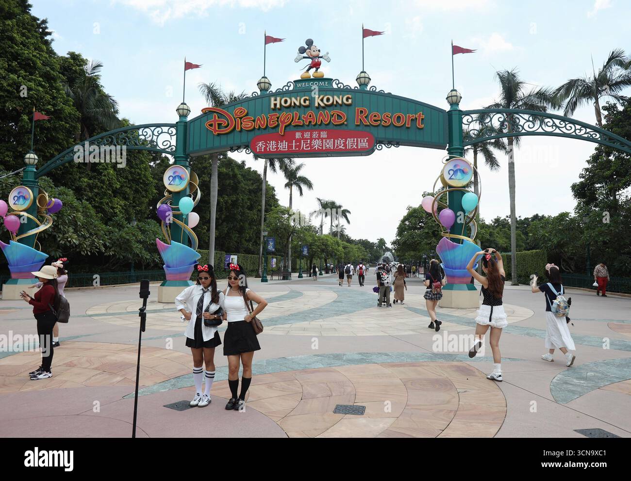 Hong kong disneyland entrance hi-res stock photography and images