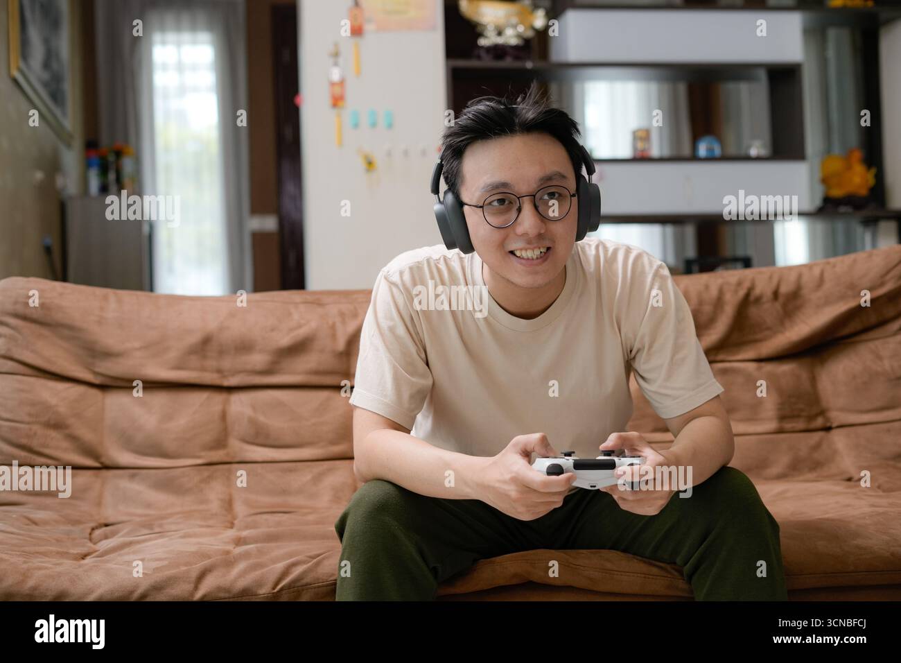 Home games console hi-res stock photography and images - Page 12