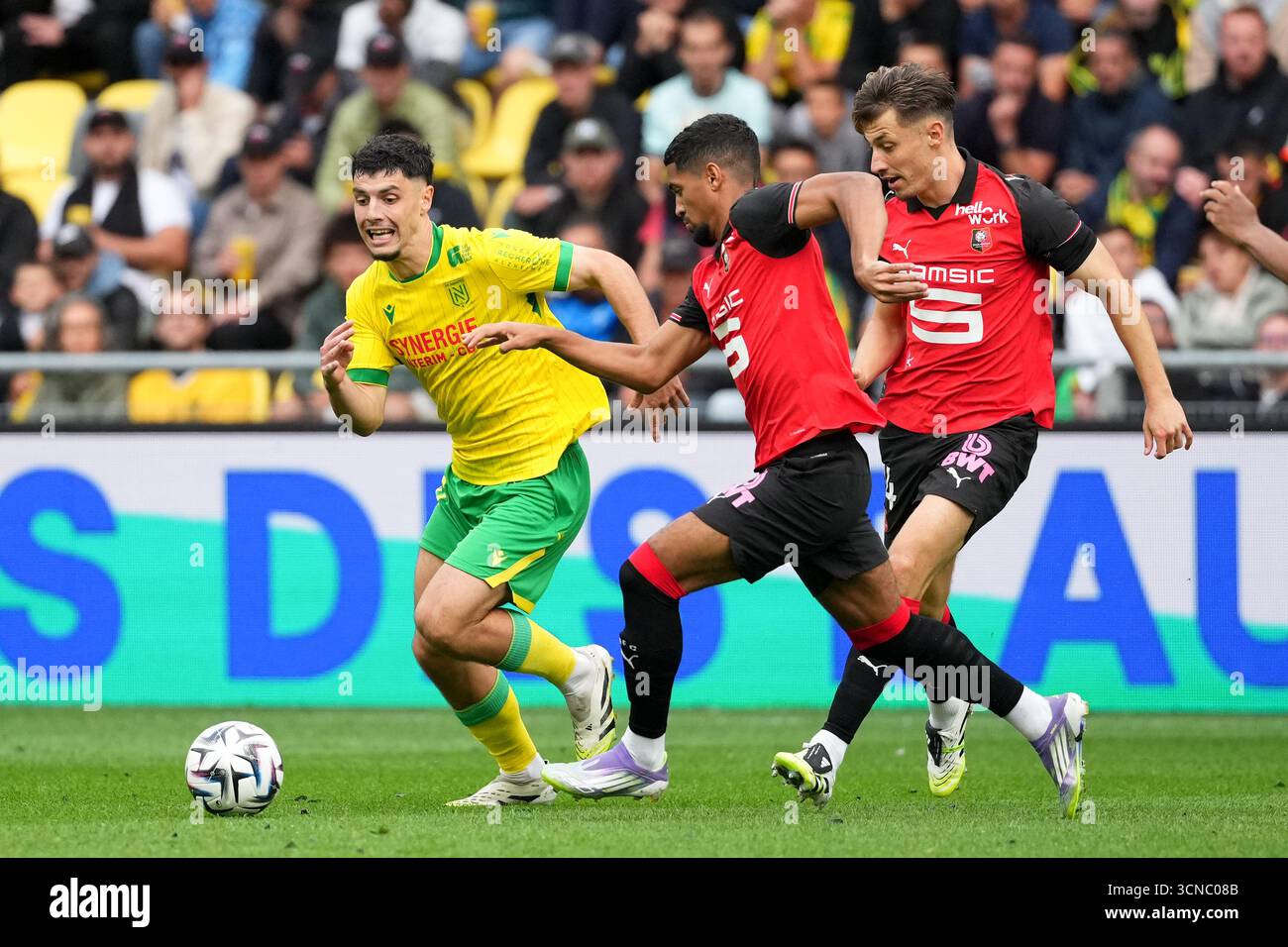 10 Matthis ABLINE (fcn) - 10 Ludovic BLAS (srfc) - 24 Anthony ROUAULT ...