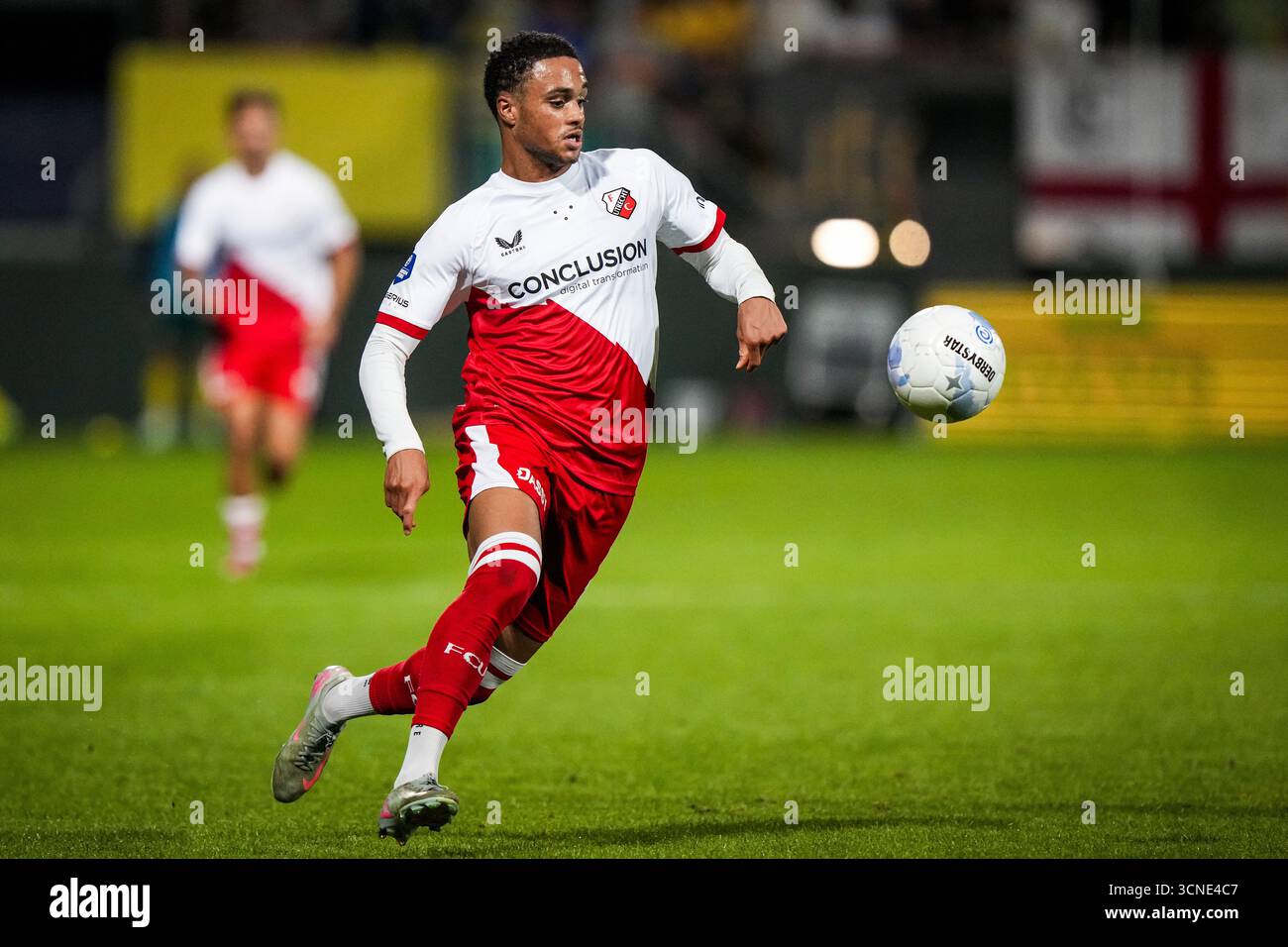 Busty ayollar bilan havaskor porno Ogil va ogay ona haqida rus porno video