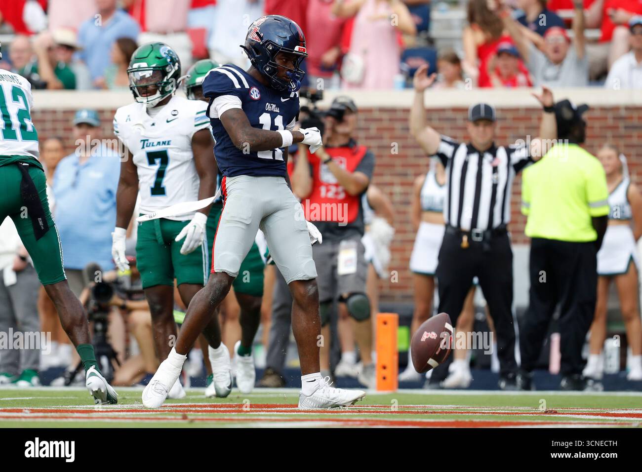 OXFORD, MS - SEPTEMBER 20: Ole Miss Rebels wide receiver Deuce ...