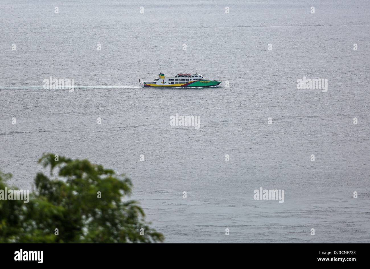 Philippines domestic ships hi-res stock photography and images - Alamy