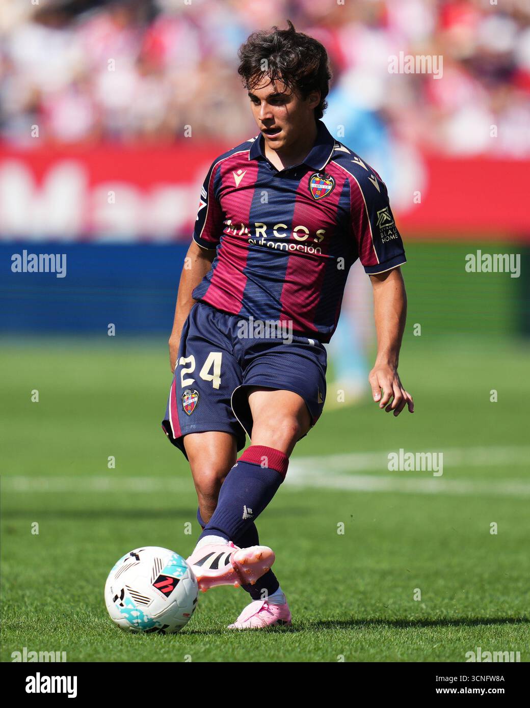 Carlos Alvarez of Levante UD during the La Liga match 2025-2026, date 5 ...